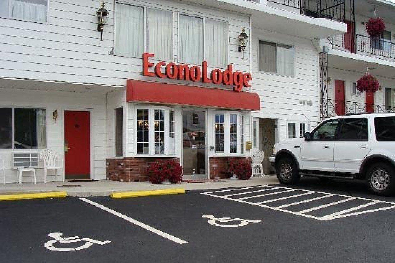 Hotel Baymont By Wyndham George Lake George