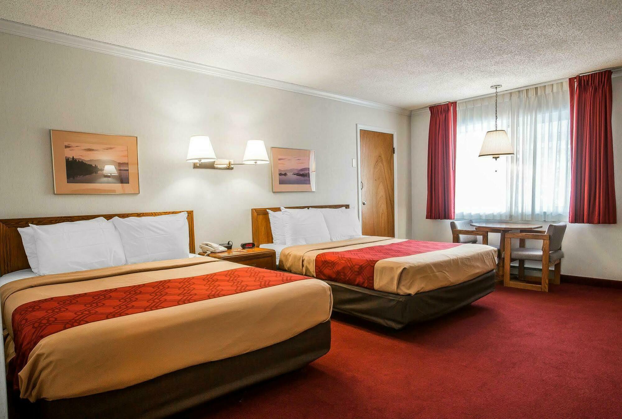 Hotel Baymont By Wyndham George 2*