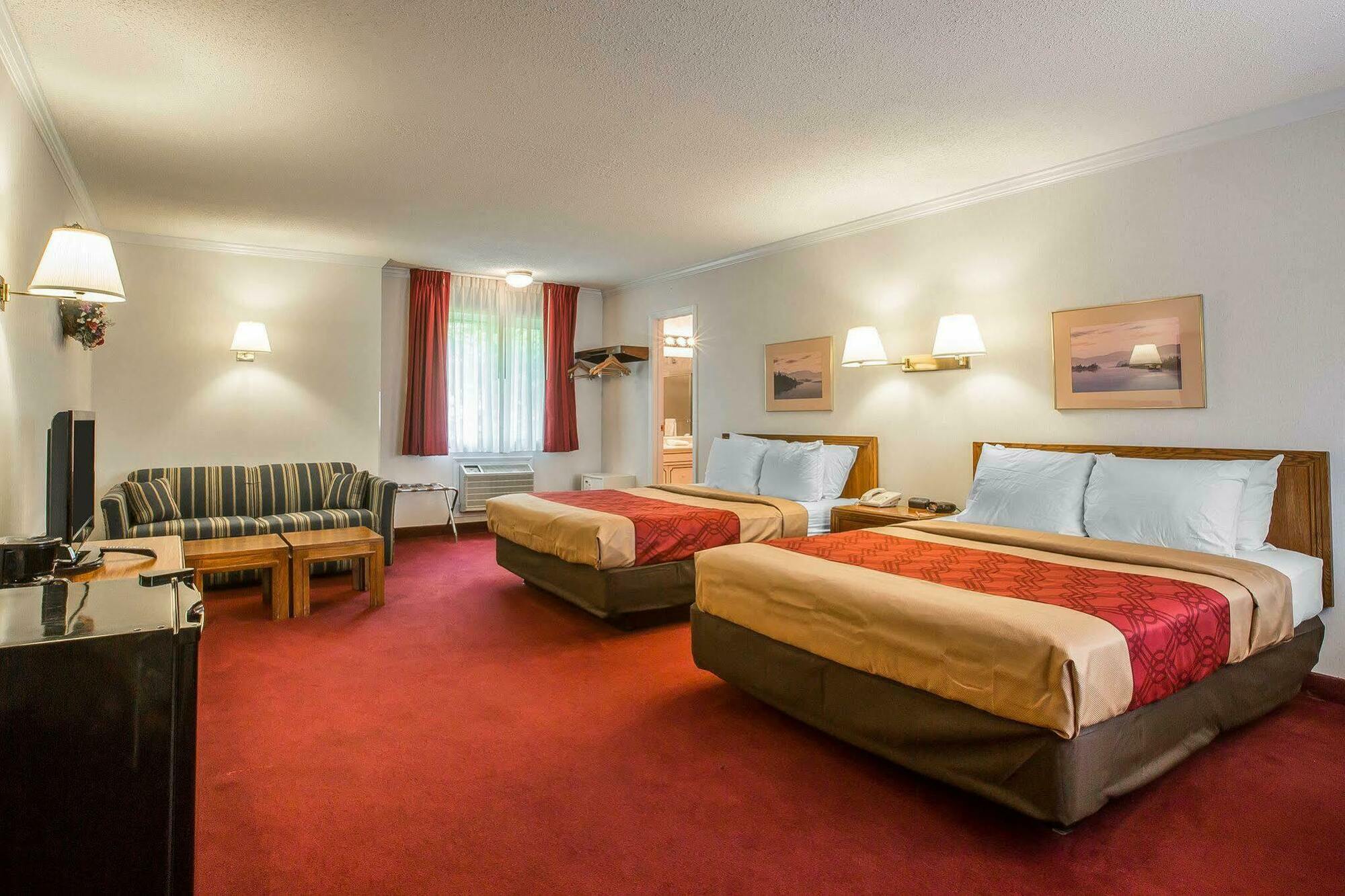 Baymont By Wyndham George Hotel 2*