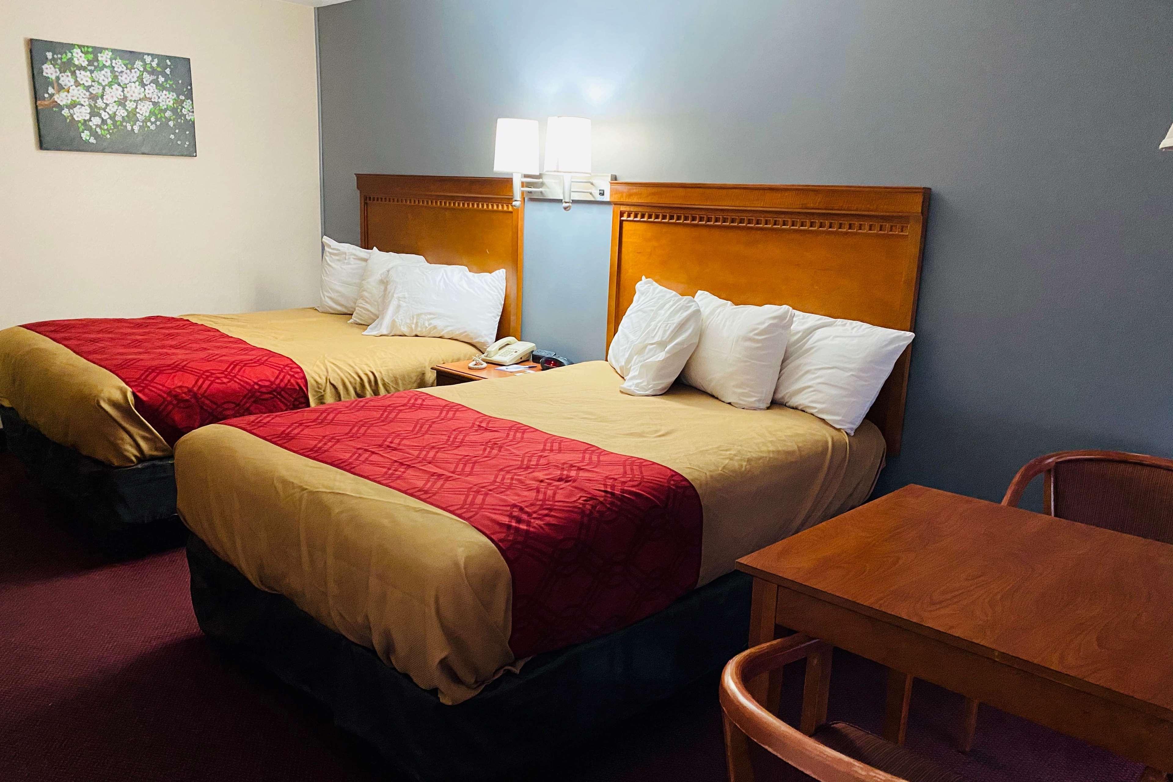 Baymont By Wyndham George Hotel 2*