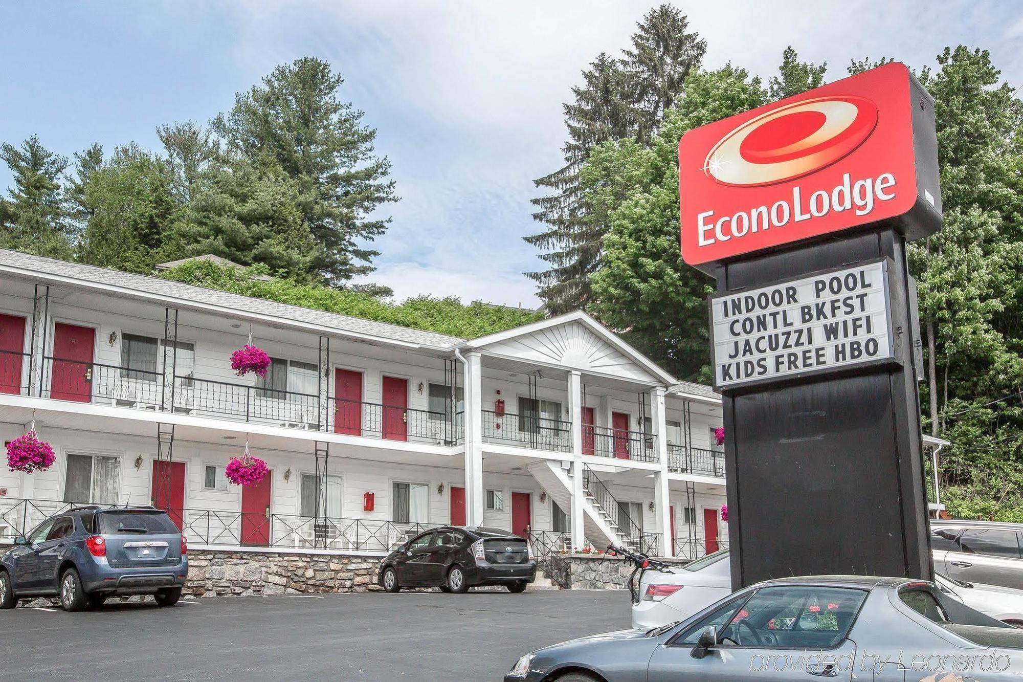 Hotel Baymont By Wyndham George Lake George
